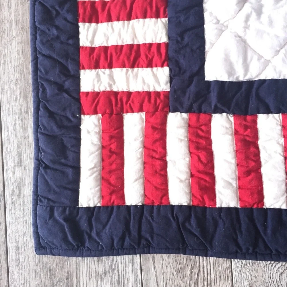 Handmade Quilt Patchwork Red White Blue Christmas Santa Americana Small 43